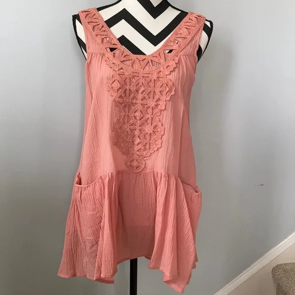Peach/Blush Color Sleeveless Tunic - Picture 7 of 8
